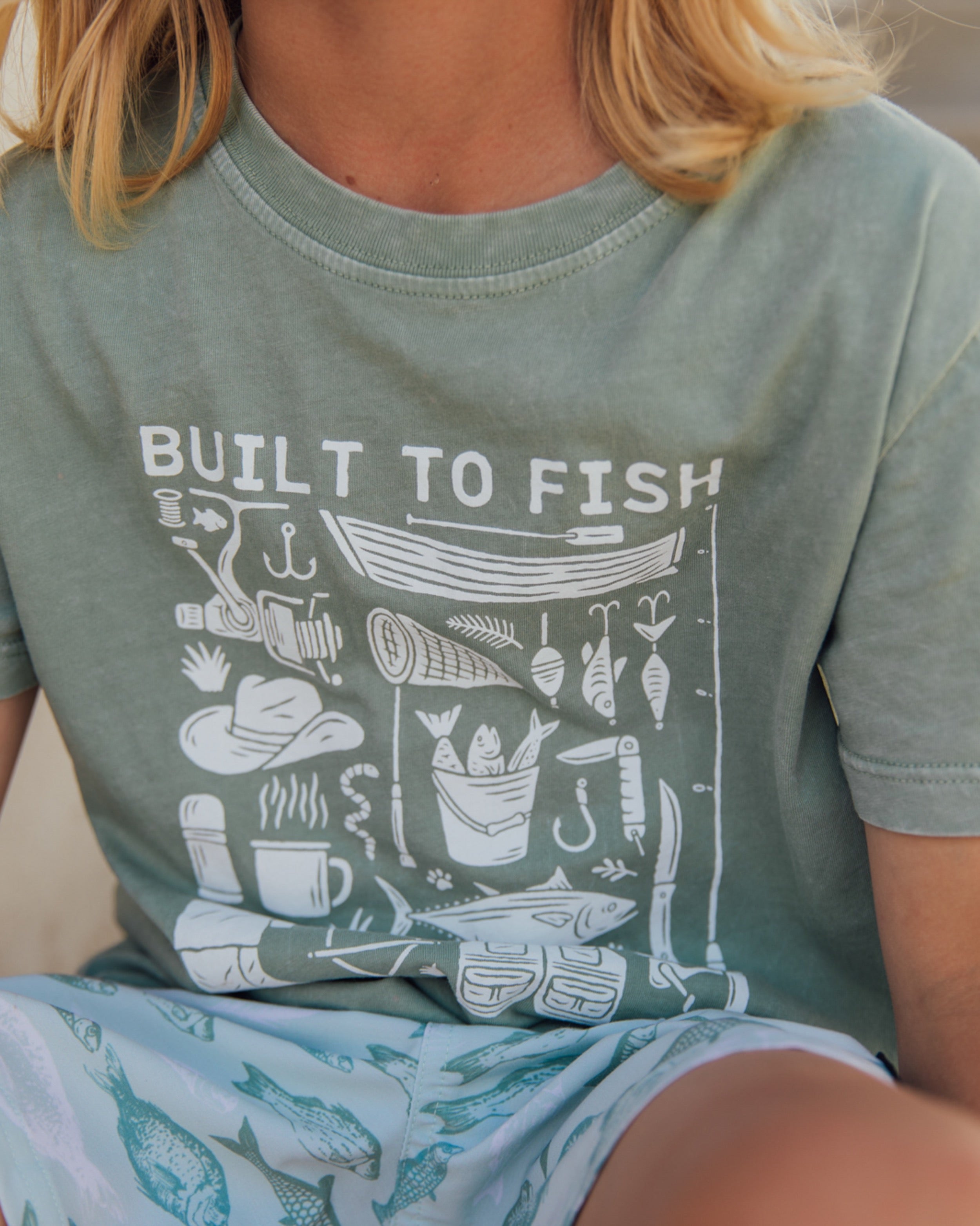 mare マレ Feather Like Over Tshirts Boy's Vintage Tee - Fishing Adventure – Feather 4 Arrow