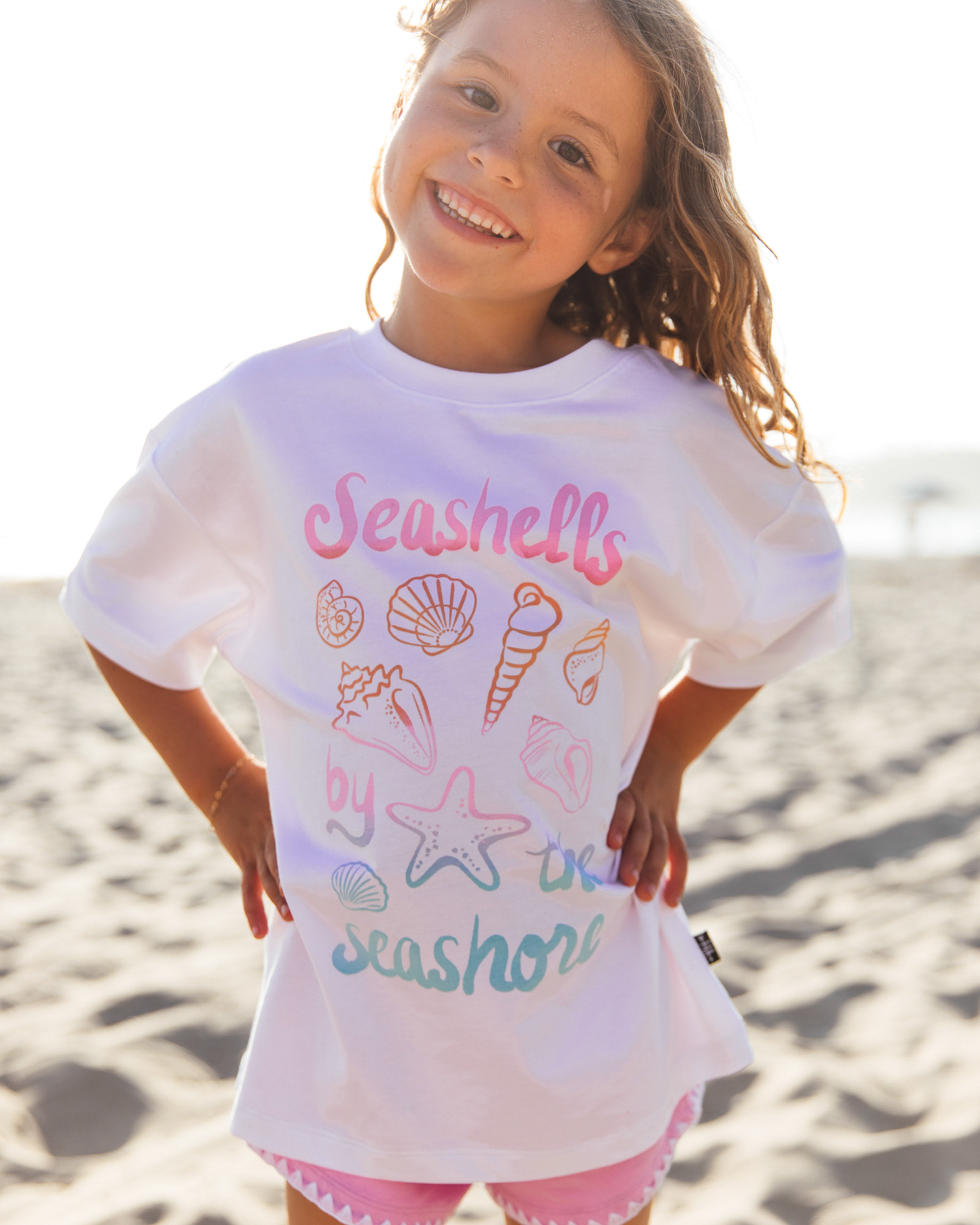 Oversized Tee - Seashells – Feather 4 Arrow