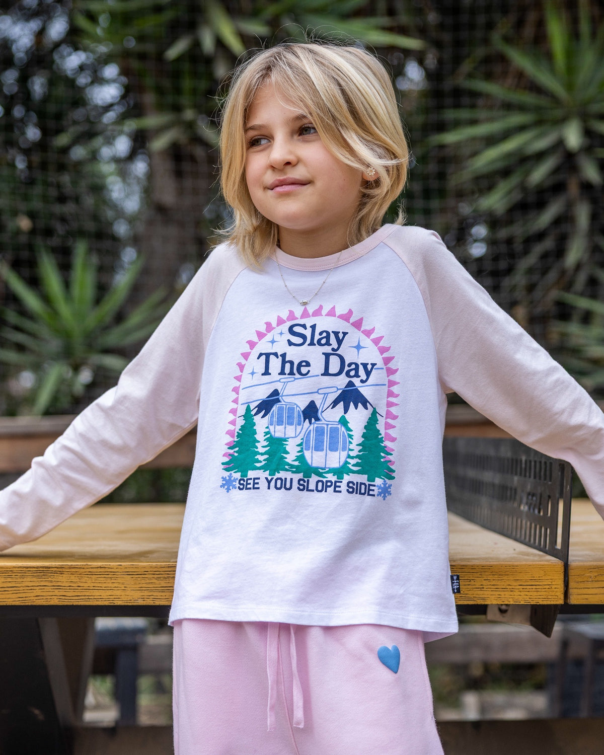 Aura Slay Raglan Tee - Pink Marshmallow - Feather 4 Arrow