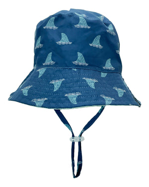 
                
                    Load image into Gallery viewer, Suns Out Reversible Bucket Hat Navy
                
            
