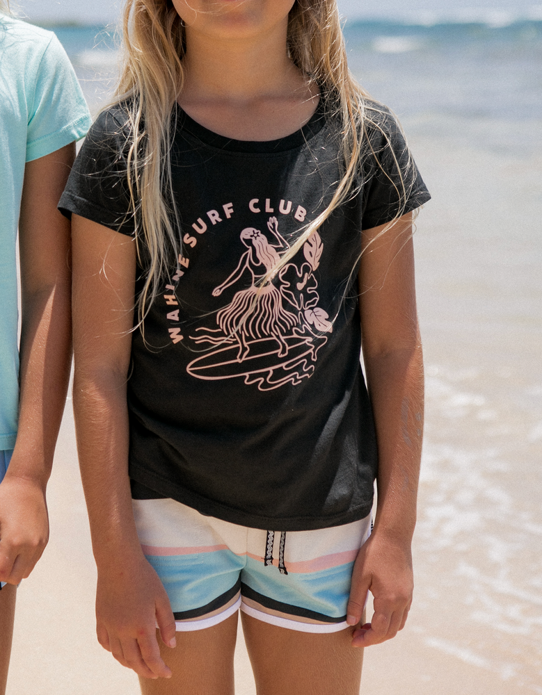 
                
                    Load image into Gallery viewer, Wahine Surf Club Everyday Tee
                
            